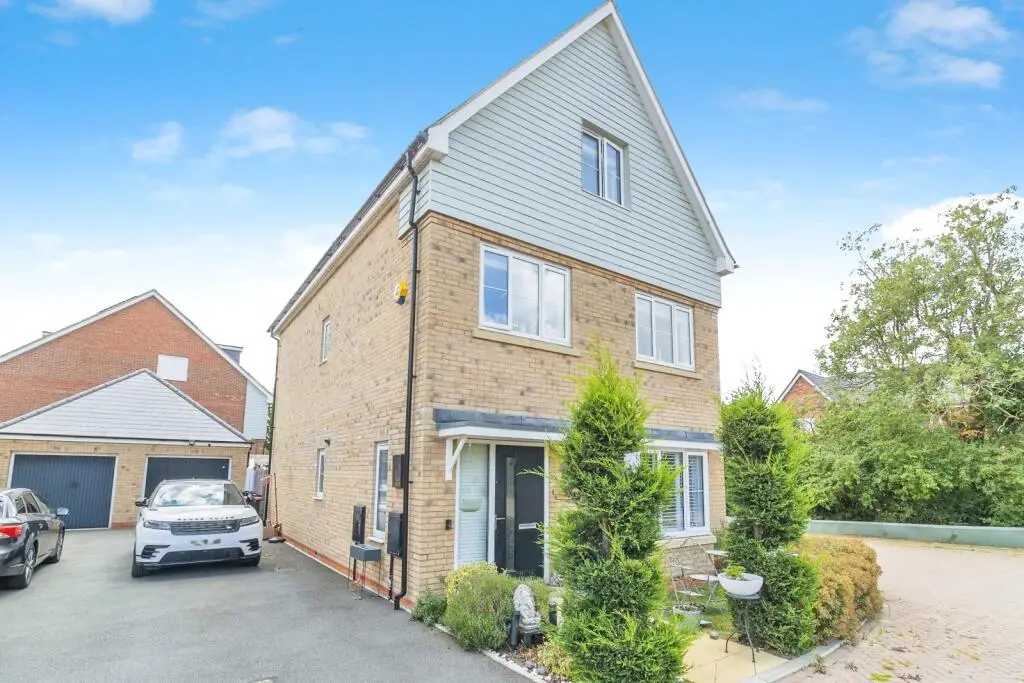 Contractor Accommodation Milton Keynes 5 Bedrooms